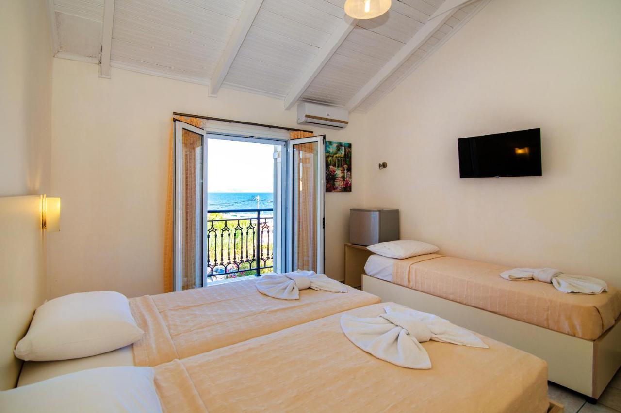Playa Bay Hotel Zakynthos Laganas Bagian luar foto