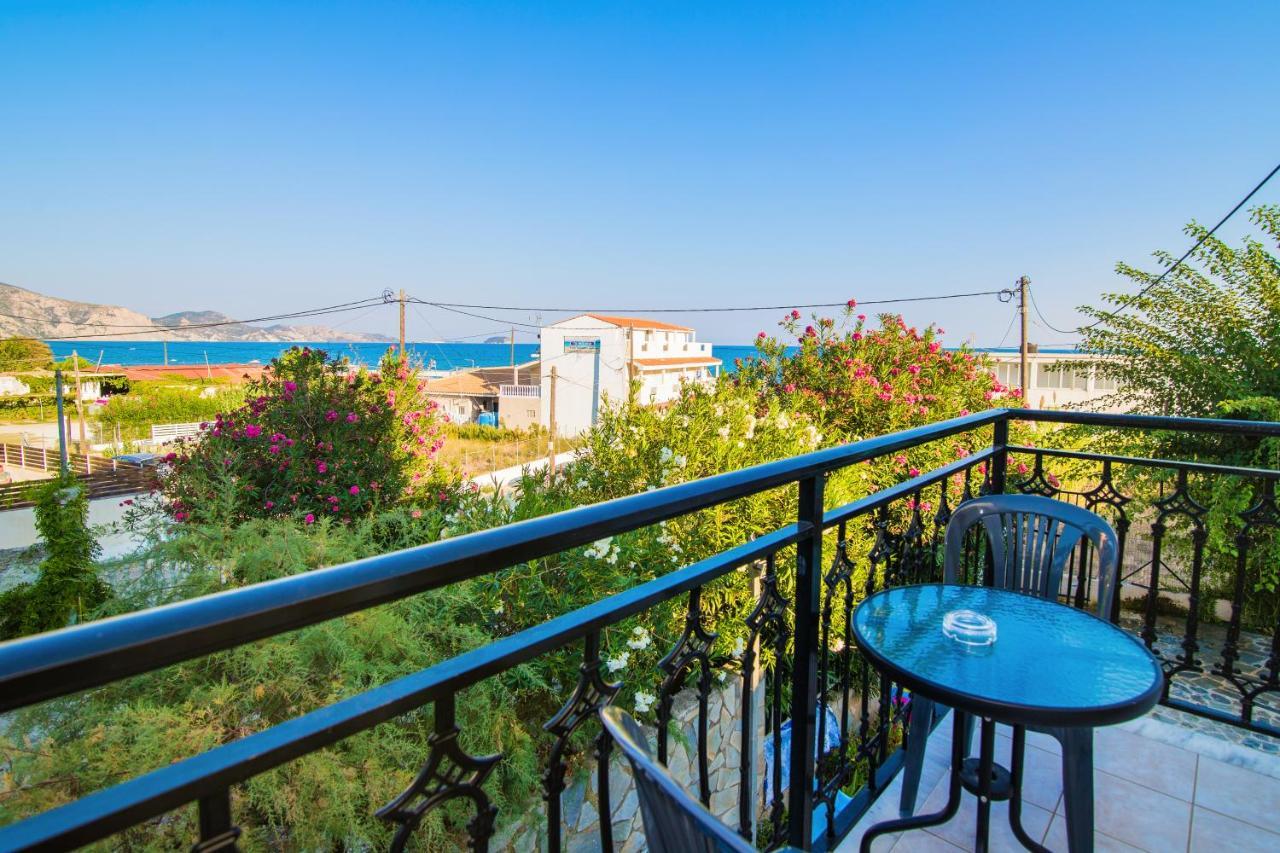 Playa Bay Hotel Zakynthos Laganas Bagian luar foto